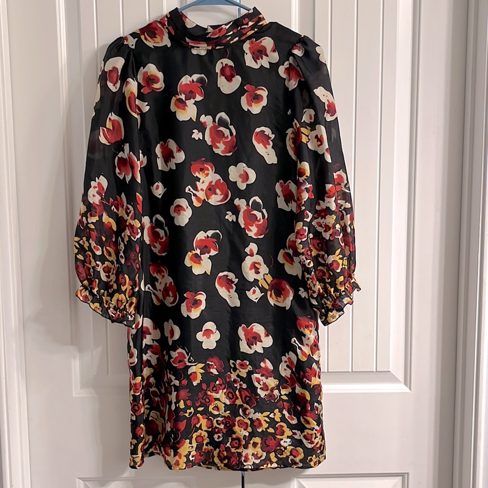 New with tags size medium Aryn K black floral dress